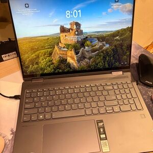 Like-New Lenovo Yoga 7i